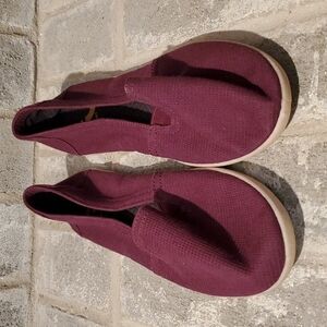 Report Shoes Womens Size 7 Slip On Grap Purple